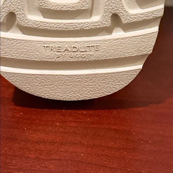 UGG Women’s Pop Punk Pink Platform Sneaker SZ 11 - Picture 12 of 14